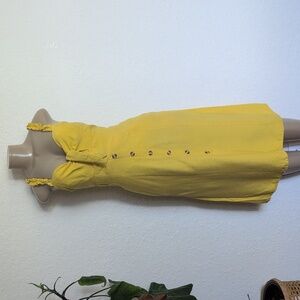 Essue Yellow Sleeveless Midi Sundress